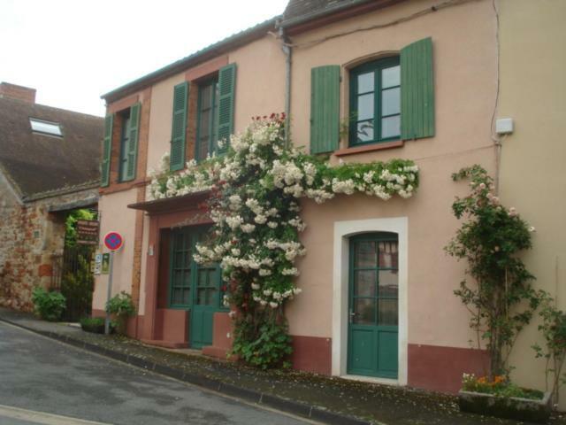 Bed and Breakfast Saint Sauveur Herisson Экстерьер фото